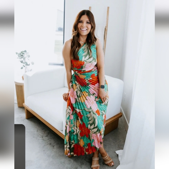 NWT Multicolor Rio Floral Pleated One Shoulder dress small $75 Dress Forum - Picture 3 of 12